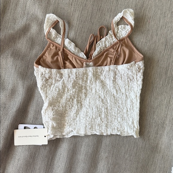 Commense Cream Cropped Lace Tank with Tan Trim - Picture 2 of 2